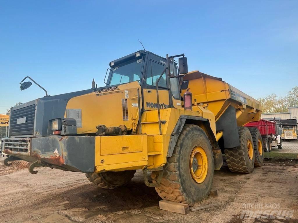 Komatsu HM 400-2 Dumper - Knickgelenk