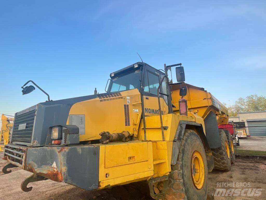 Komatsu HM 400-2 Dumper - Knickgelenk