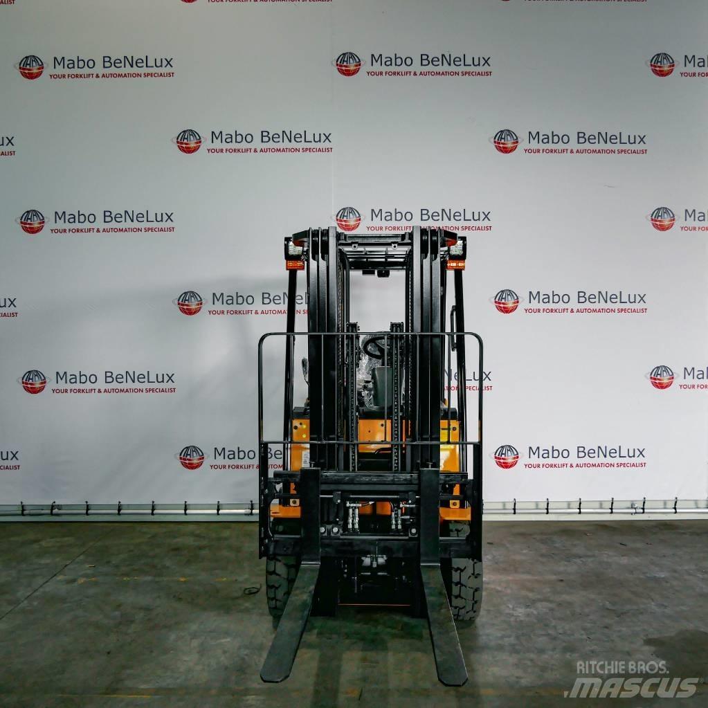 Hyundai 25B-9U Dieselstapler
