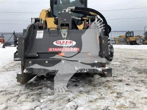 Bradco  Strassenfertiger