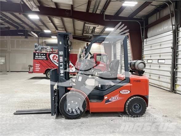 Heli CPYD30 Dieselstapler