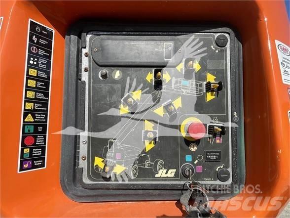 JLG 1350SJP Teleskopbühnen