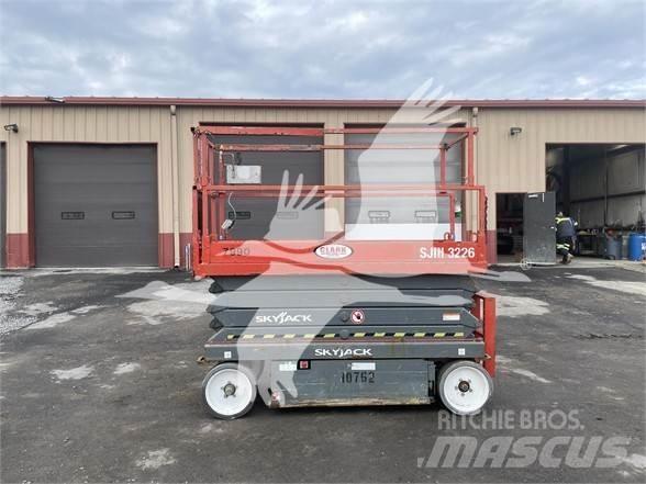 SkyJack SJ3226 Scheren-Arbeitsbühnen