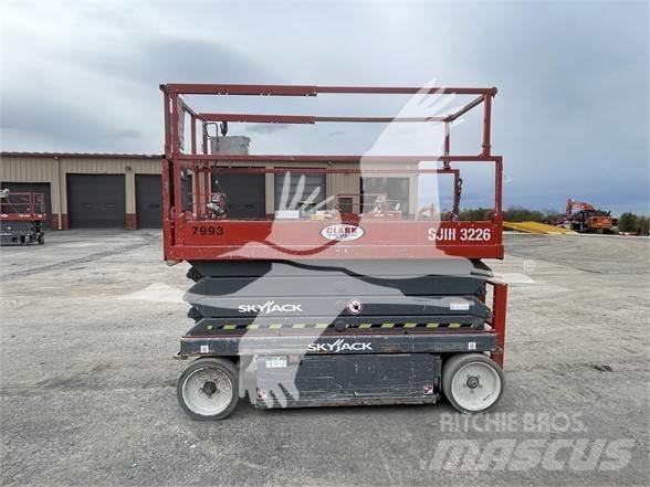 SkyJack SJ3226 Scheren-Arbeitsbühnen