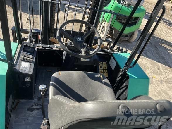 JCB 930 Geländestapler