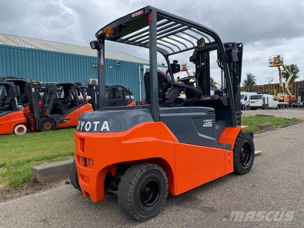 Toyota 8FBMT45 Elektrostapler