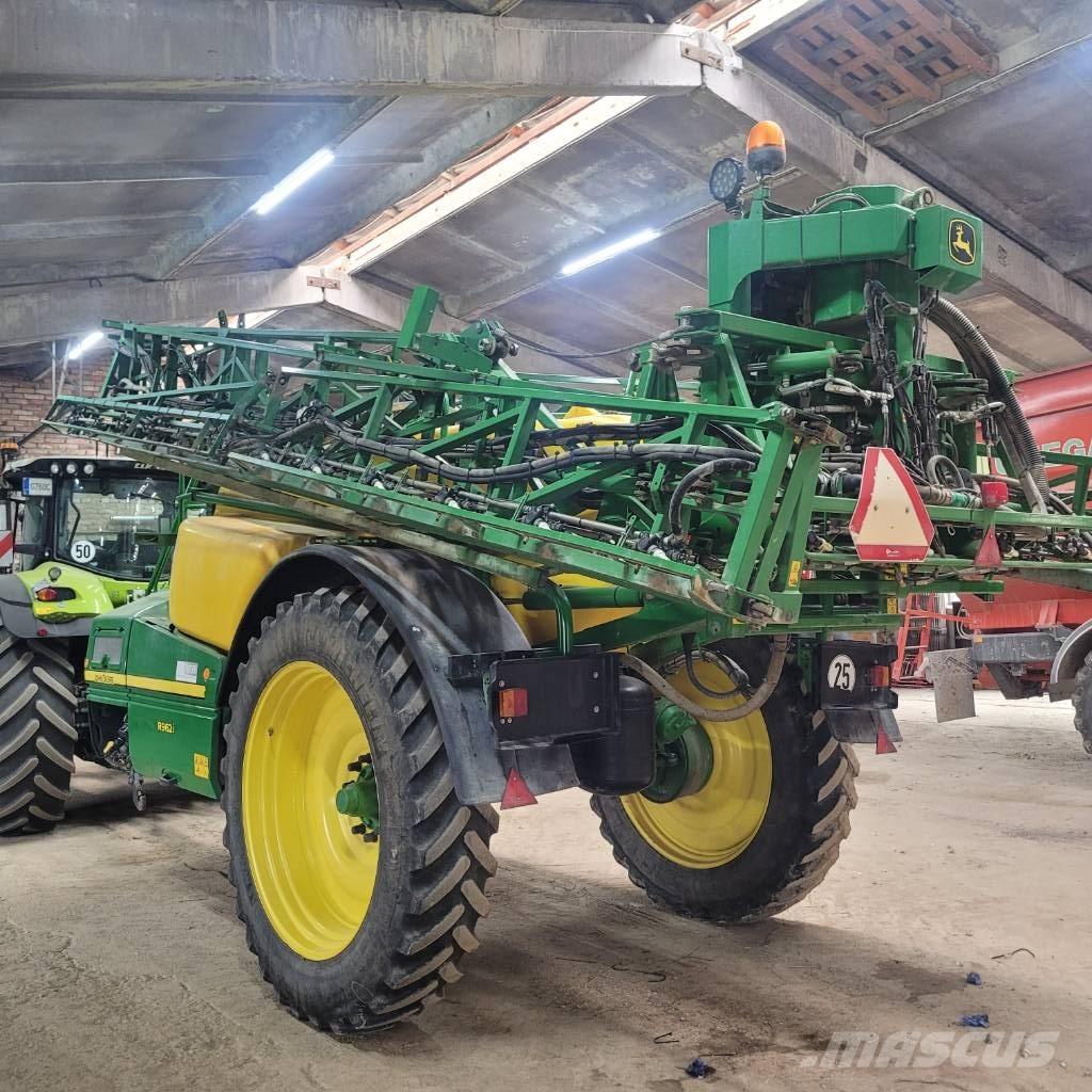 John Deere R 962 i Anhängespritzen