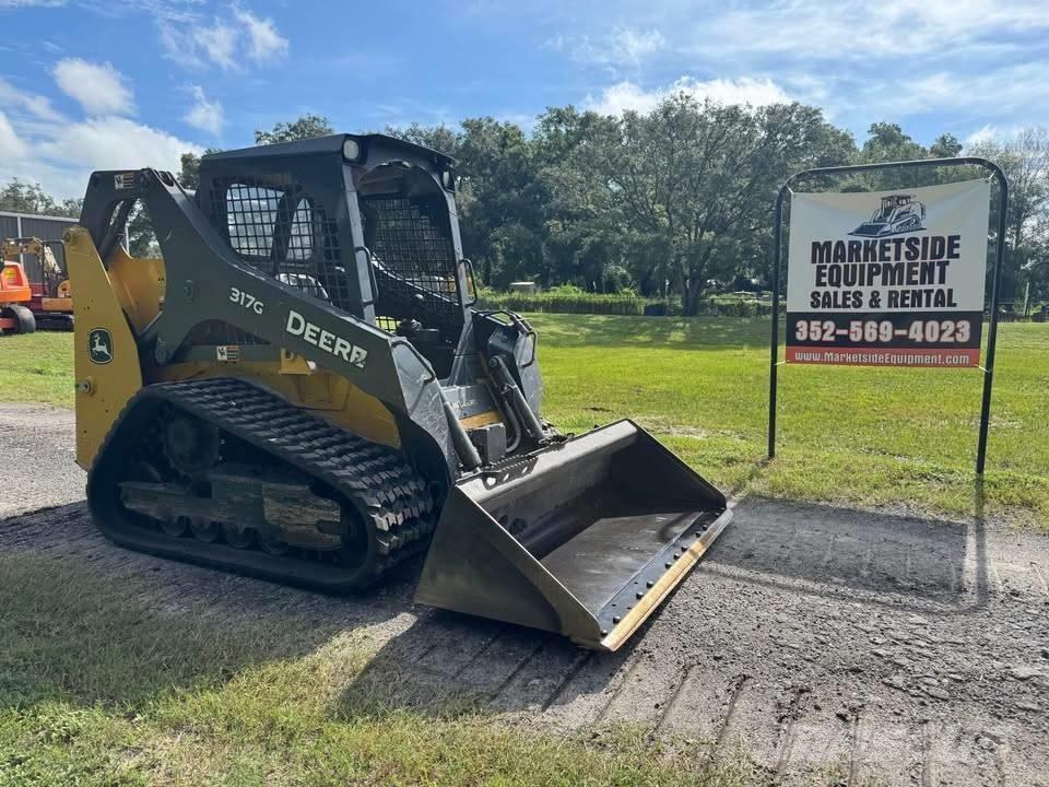 John Deere 317G Kompaktlader