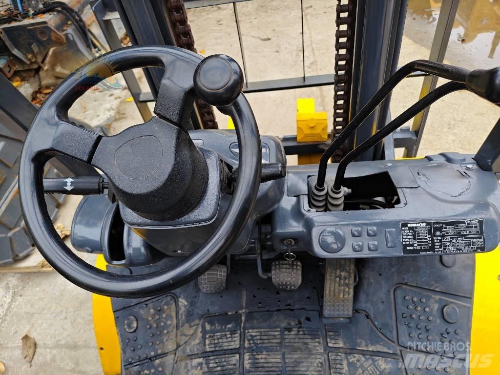 Komatsu FD 30 T-17 Dieselstapler