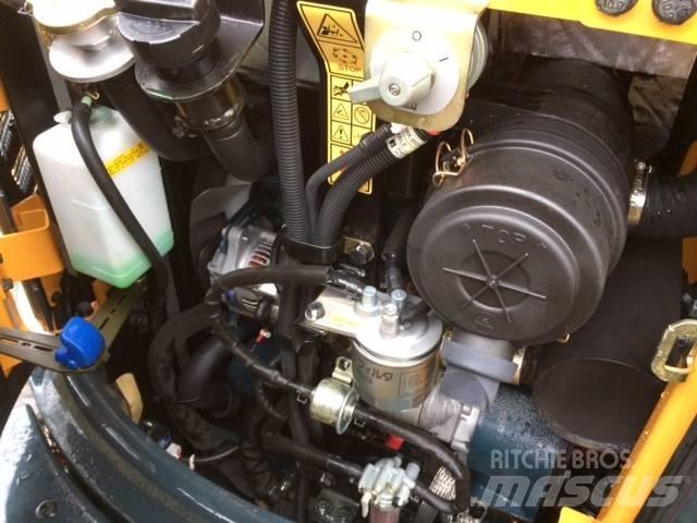 Hyundai R25 AK Minibagger < 7t