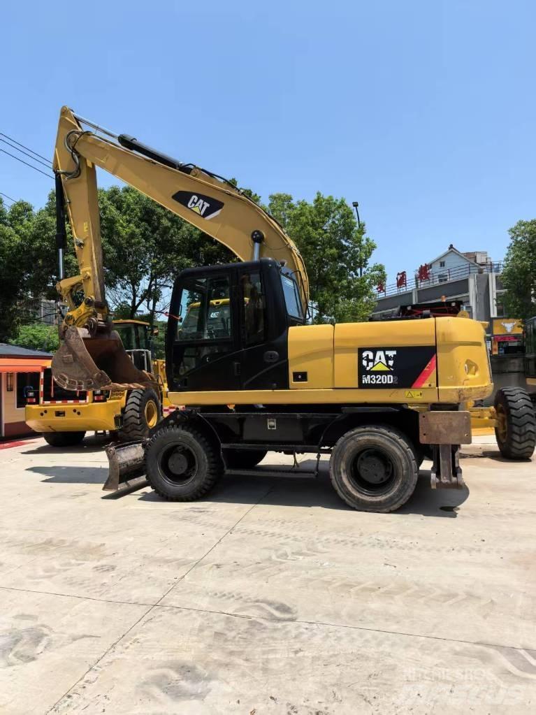 CAT M 320 Mobilbagger