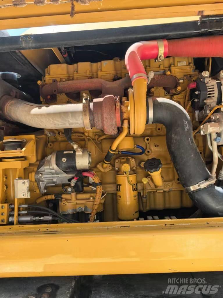 CAT M 320 Mobilbagger