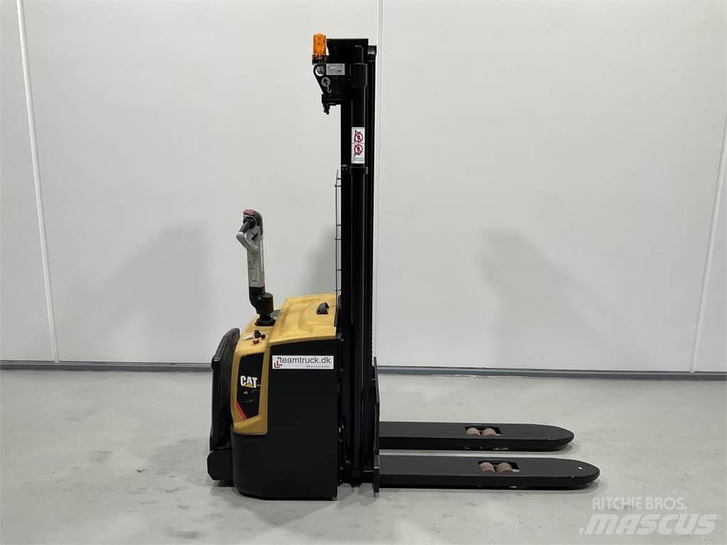 CAT NSP16N2R Selbstfahrstapler