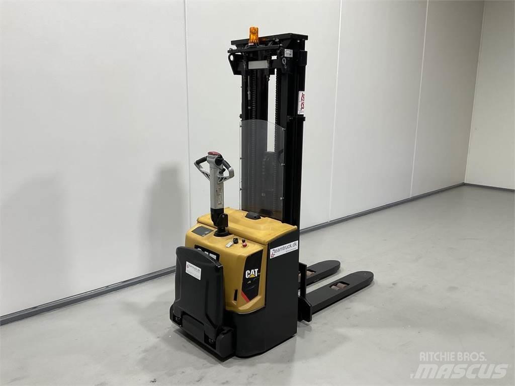 CAT NSP16N2R Selbstfahrstapler