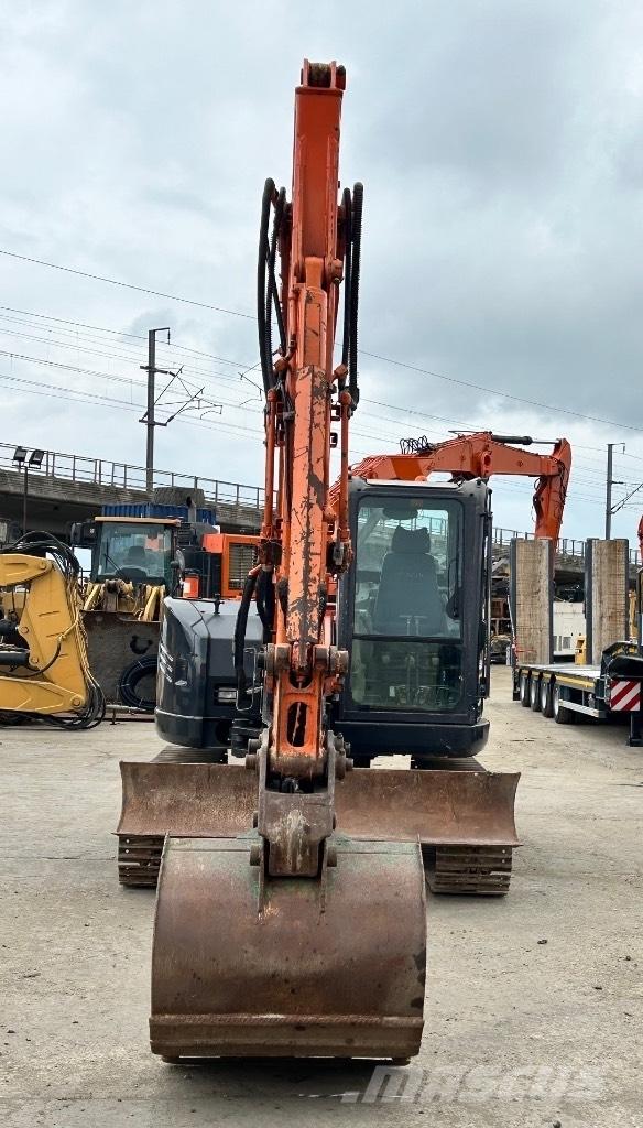 Hitachi Zaxis 85 USB Midibagger  7t - 12t
