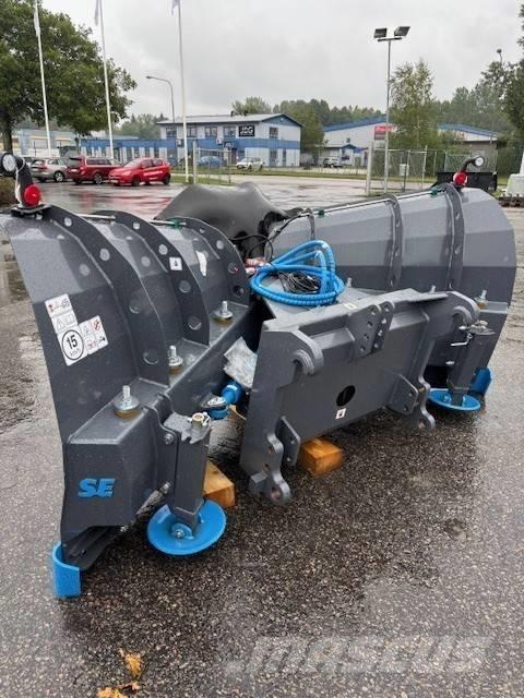 SE Equipment  Vikplog Pflüge