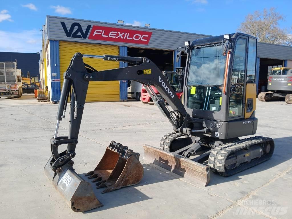 Volvo JECR25D Minibagger < 7t