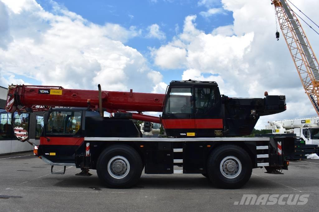 Liebherr LTM 1030-2 All-Terrain-Krane