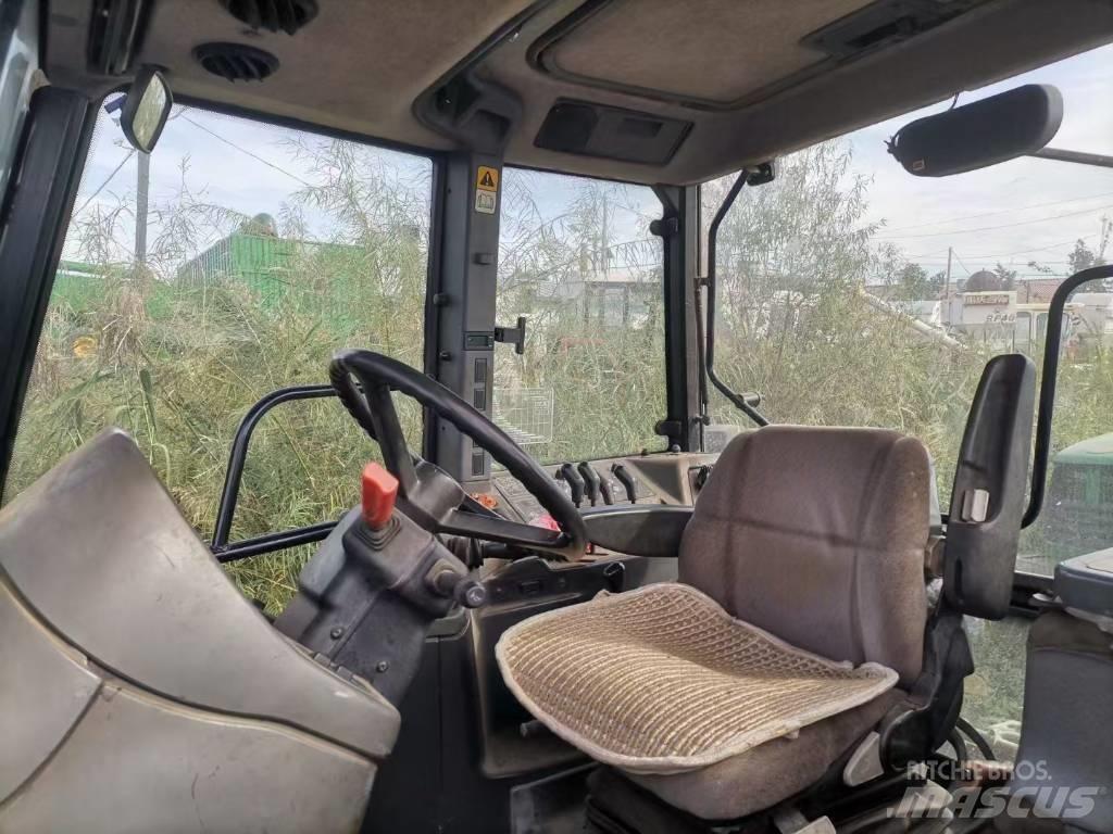 New Holland M160 Traktoren