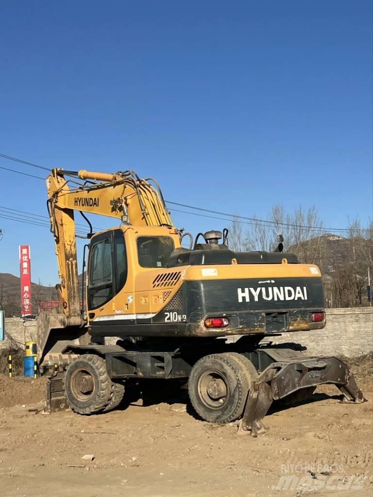 Hyundai R210W-9 Mobilbagger