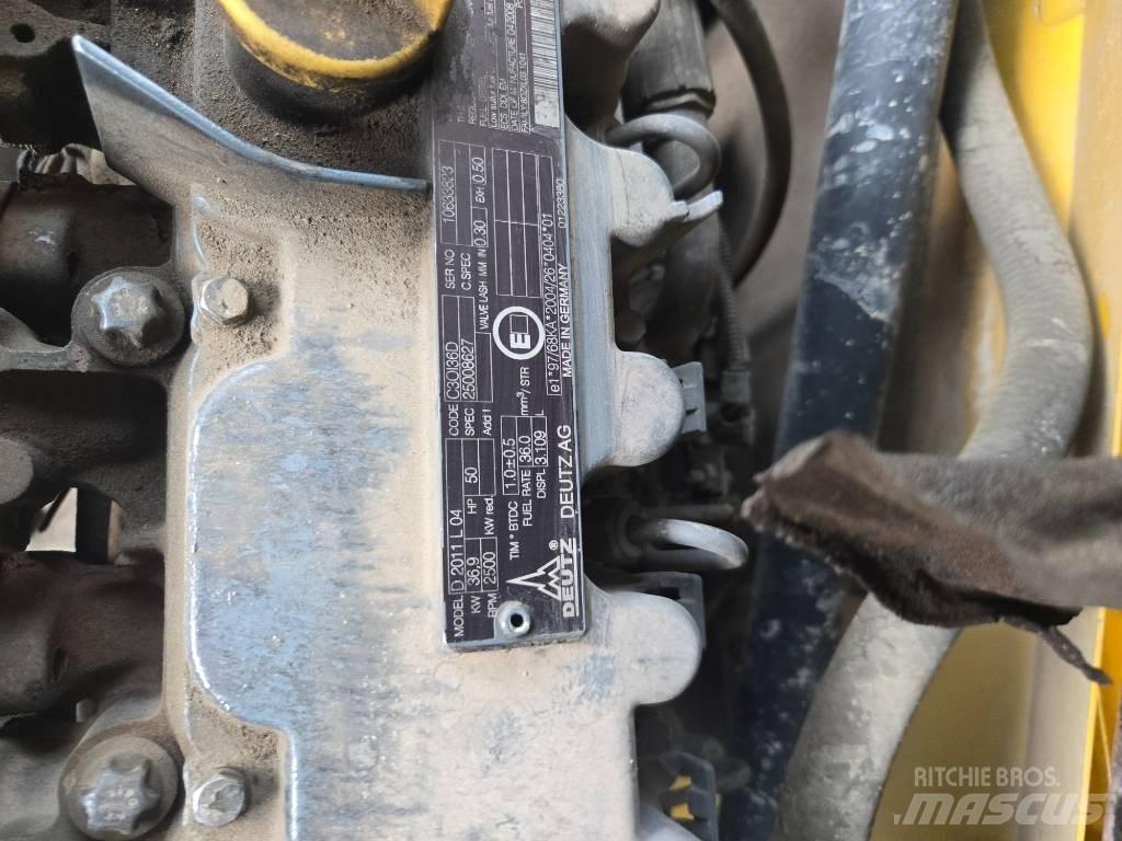 JLG 600 AJ Gelenkteleskoparbeitsbühnen