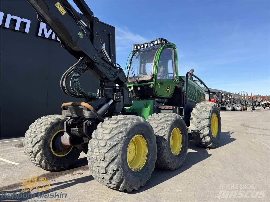 John Deere 1470G Harvester