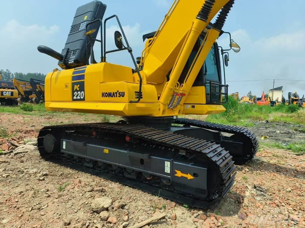 Komatsu PC 220-8 Raupenbagger