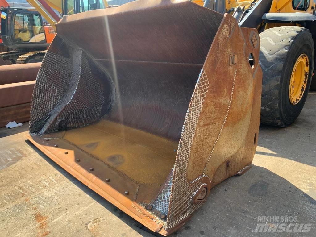 Volvo L110H L120H Schaufeln