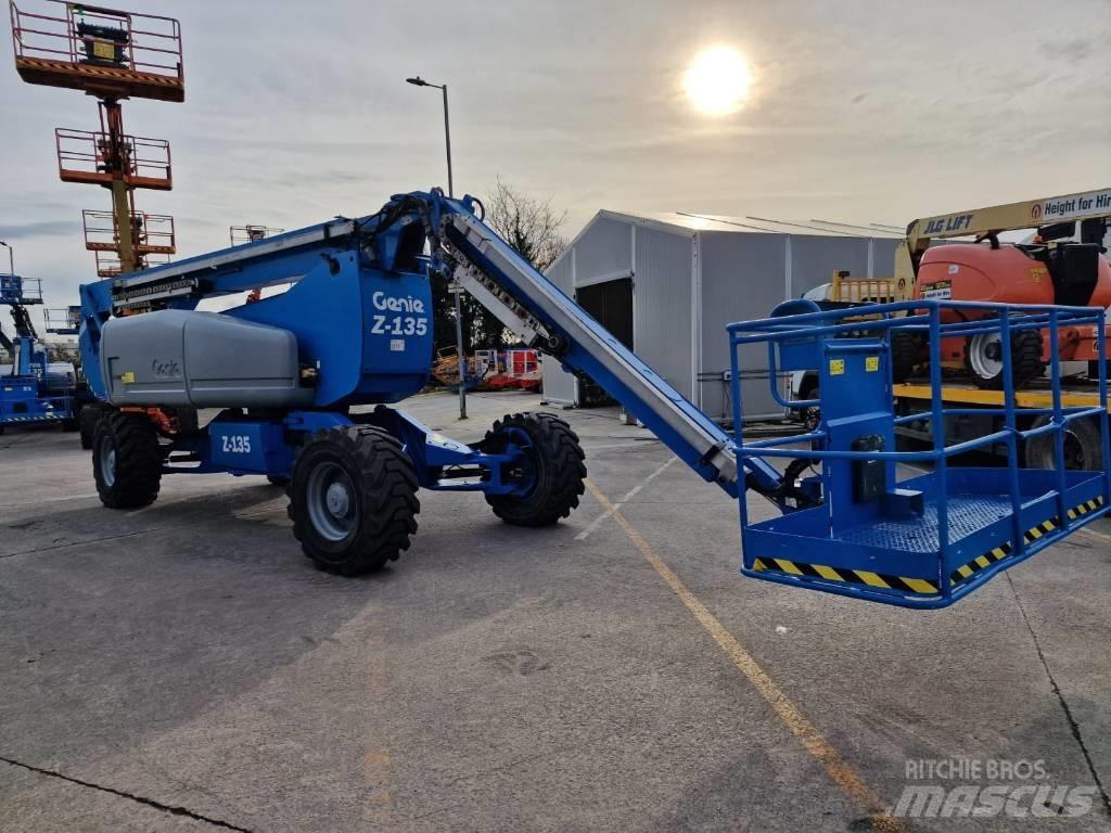 Genie Z 135/70 Gelenkteleskoparbeitsbühnen