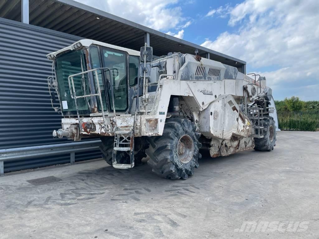 Wirtgen WR 2401 Asphalt-Recycler