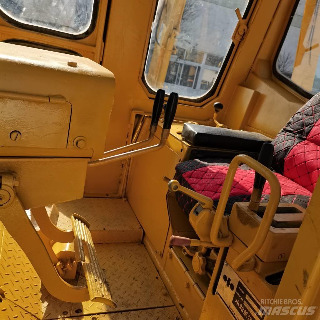 Komatsu D 85 Bulldozer