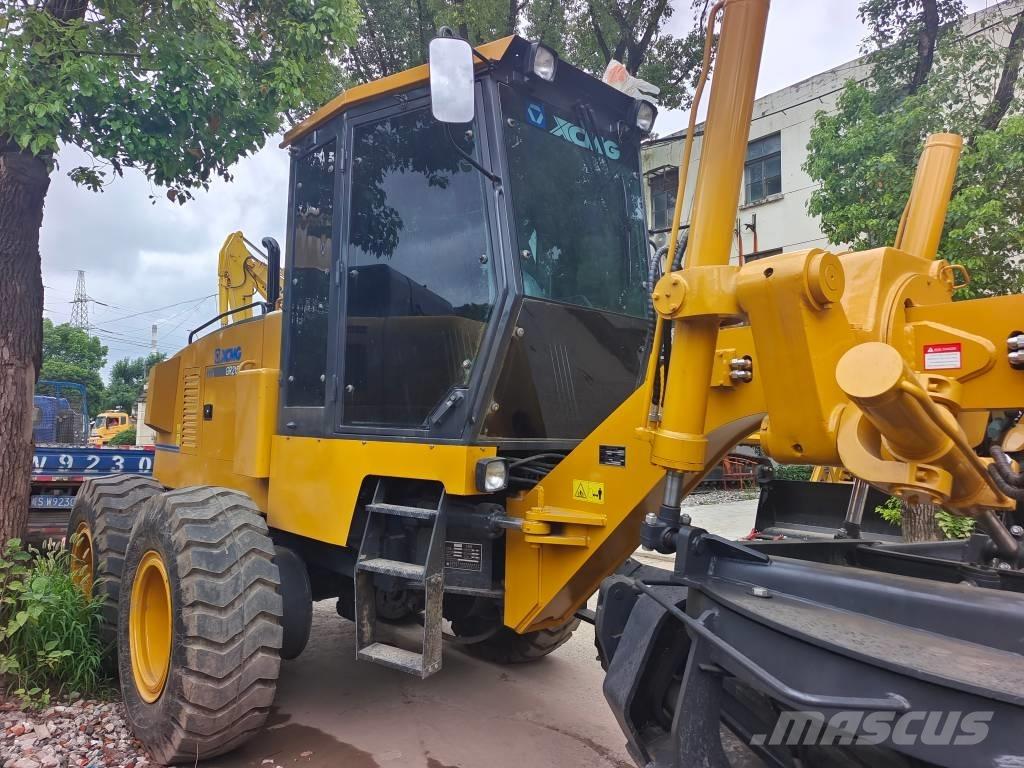 XCMG GR 2153 Grader