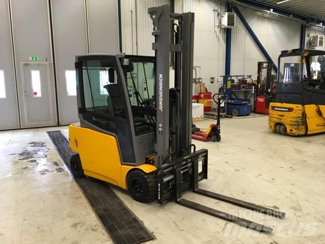 Jungheinrich EFG 320 Elektrostapler