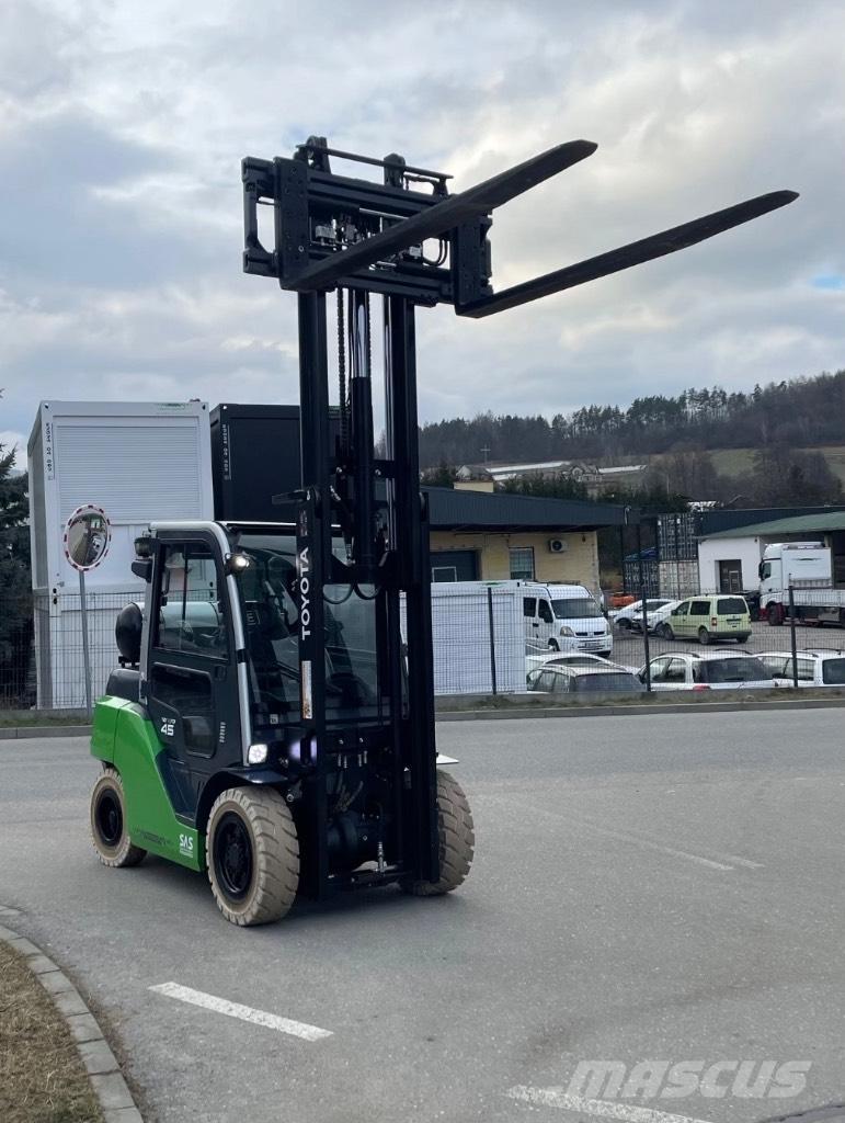 Toyota FVA450 Gasstapler