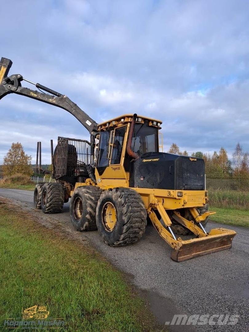 Tigercat 1085 Forwarder