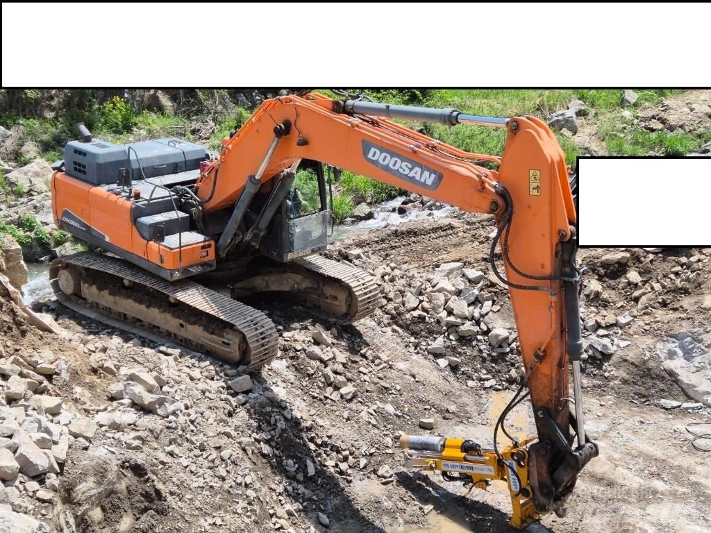 Doosan DX 300 LC-5 Raupenbagger