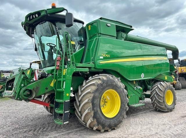 John Deere T 670 i Mähdrescher