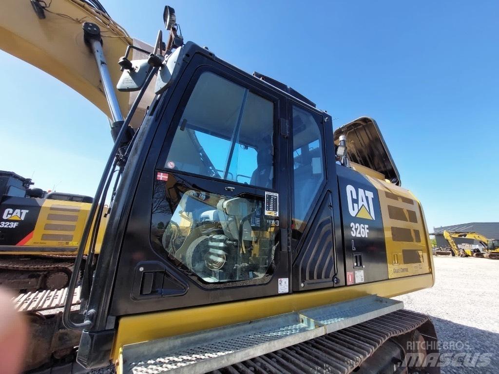 CAT 326 F L Raupenbagger