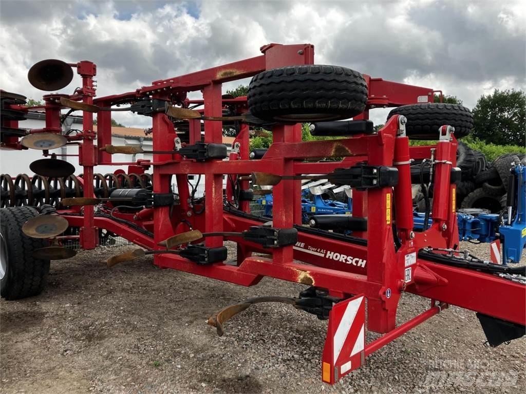 Horsch Tiger 4 AS Grubber