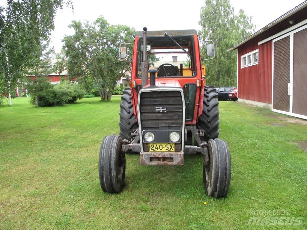 Massey Ferguson 590 Traktoren