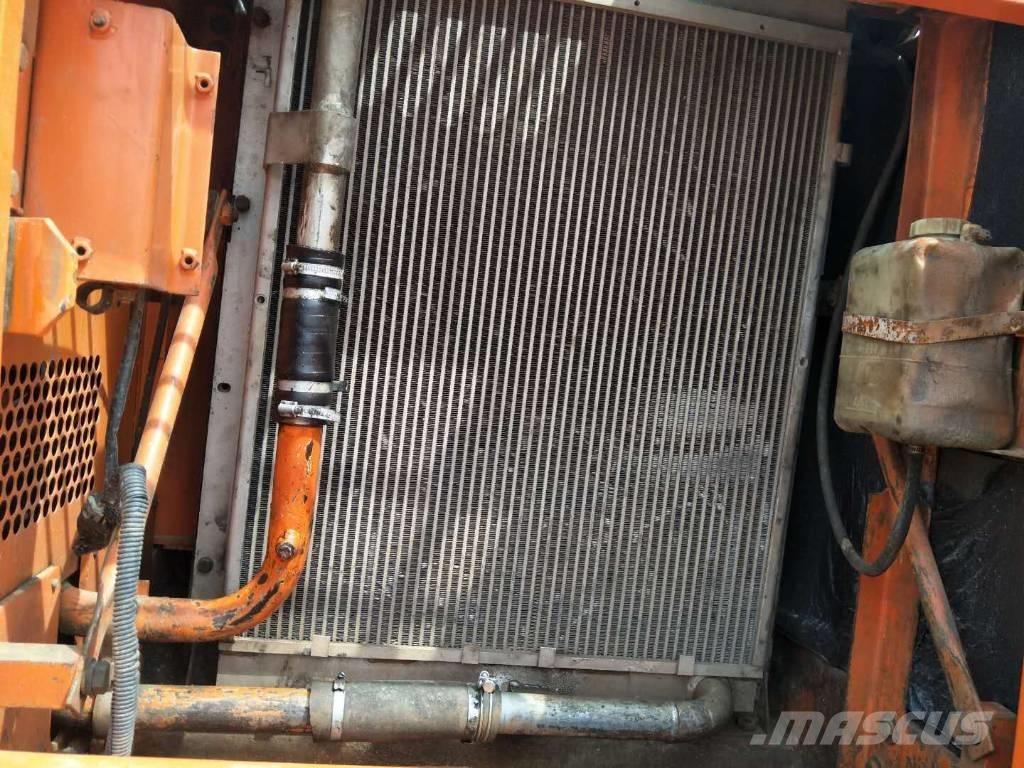 Doosan DX 225 LC Raupenbagger