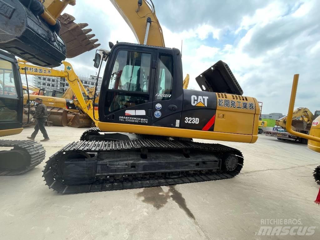 CAT 323D Raupenbagger