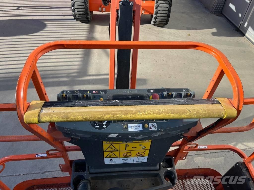 JLG 520 AJ Gelenkteleskoparbeitsbühnen