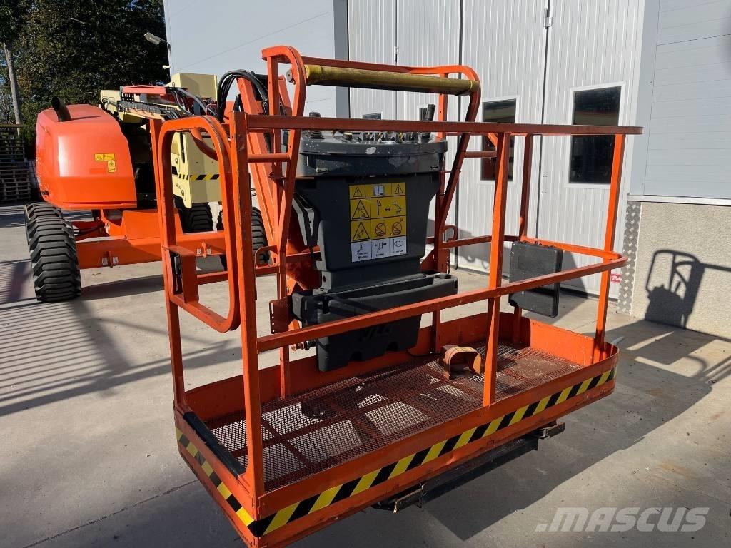 JLG 520 AJ Gelenkteleskoparbeitsbühnen