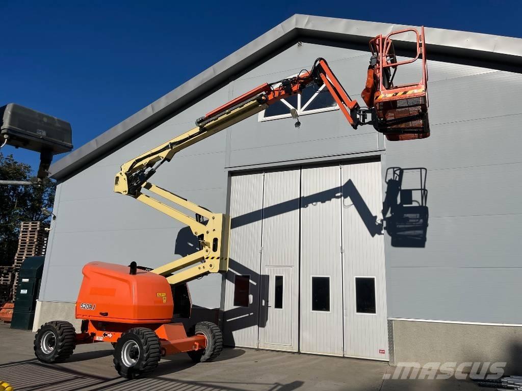 JLG 520 AJ Gelenkteleskoparbeitsbühnen