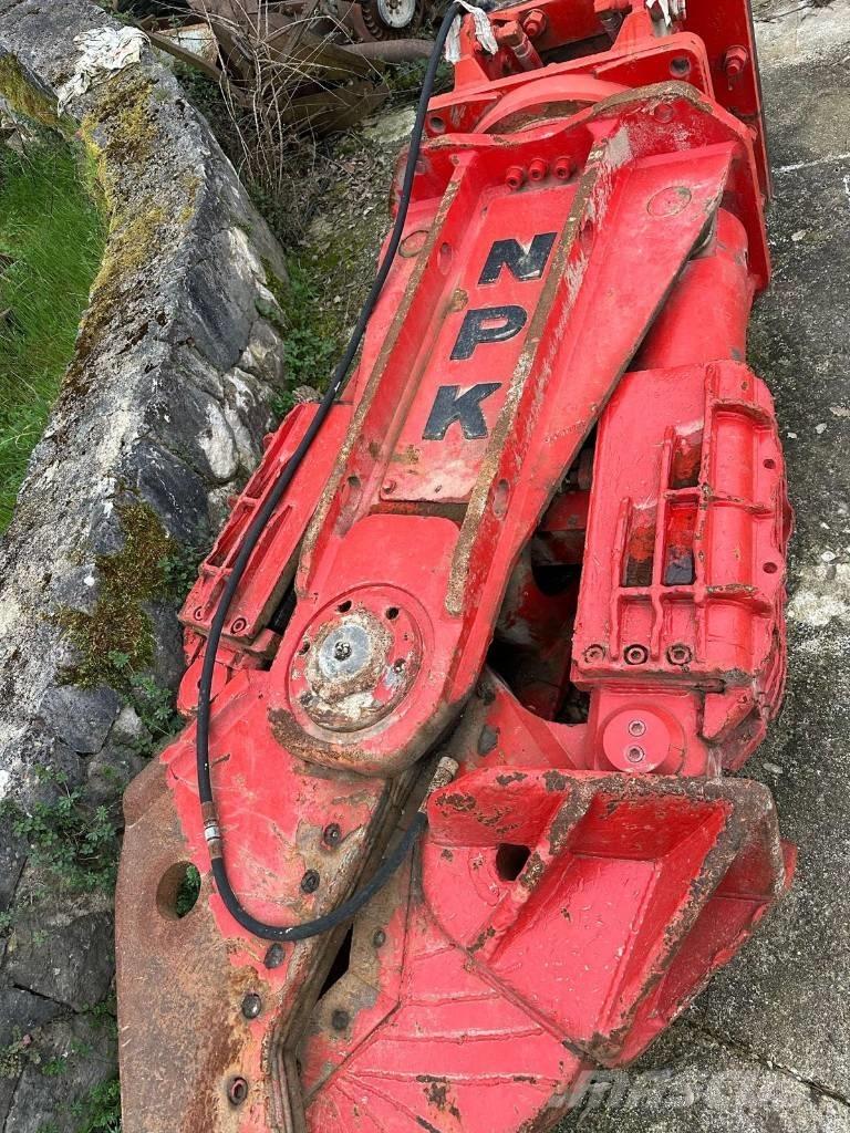 NPK M 28 K Schneidwerkzeuge