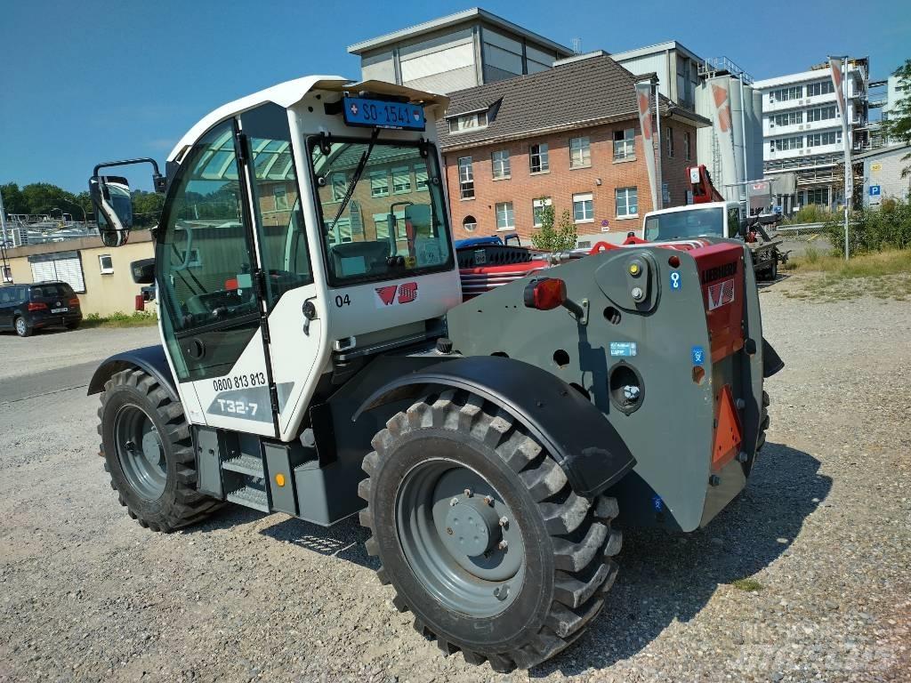Liebherr T 32-7 Teleskoplader
