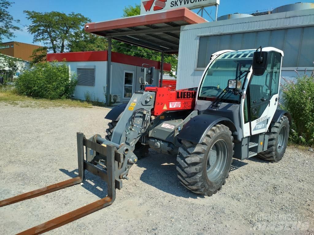 Liebherr T 32-7 Teleskoplader