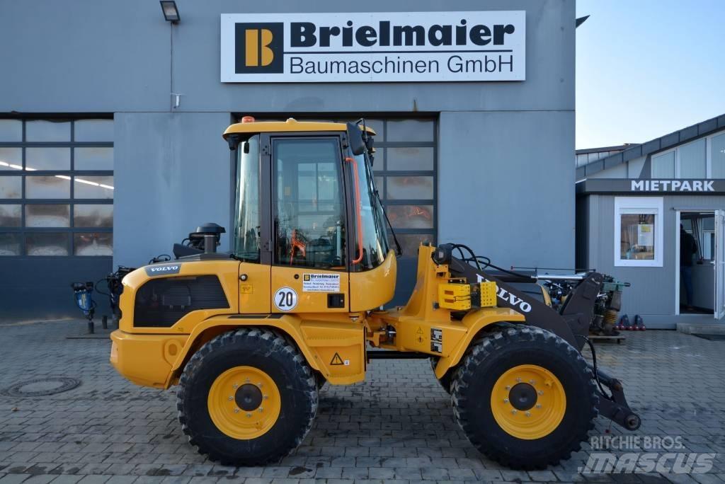 Volvo L 30 H Radlader
