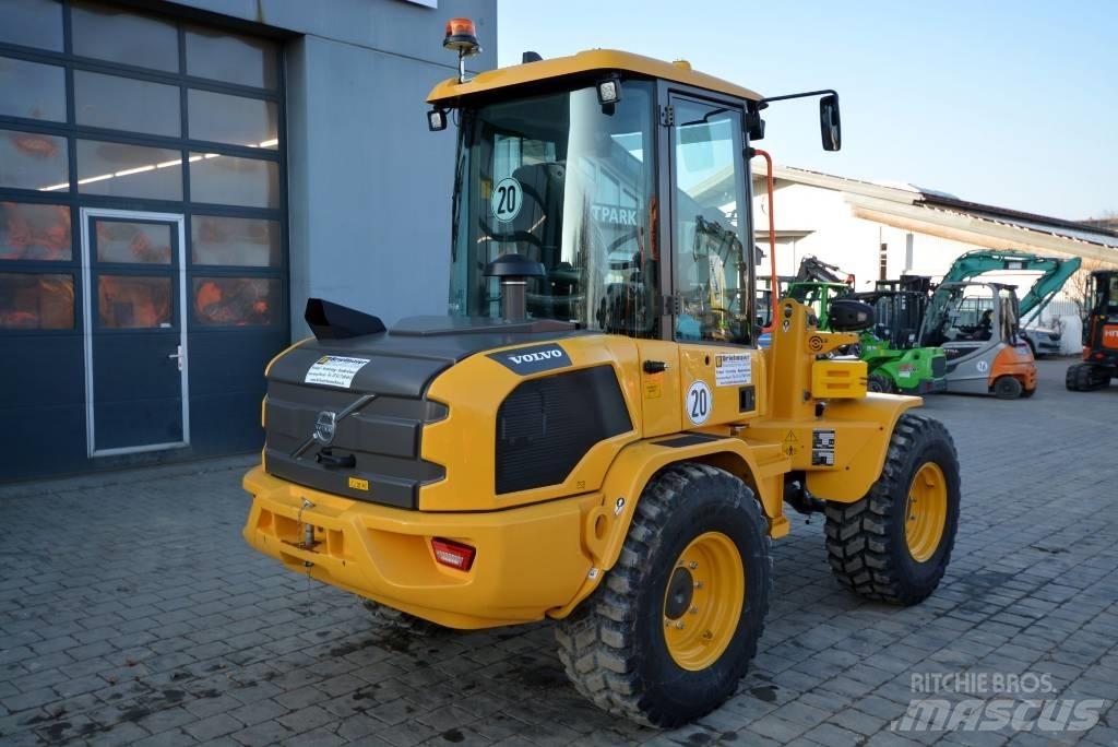 Volvo L 30 H Radlader